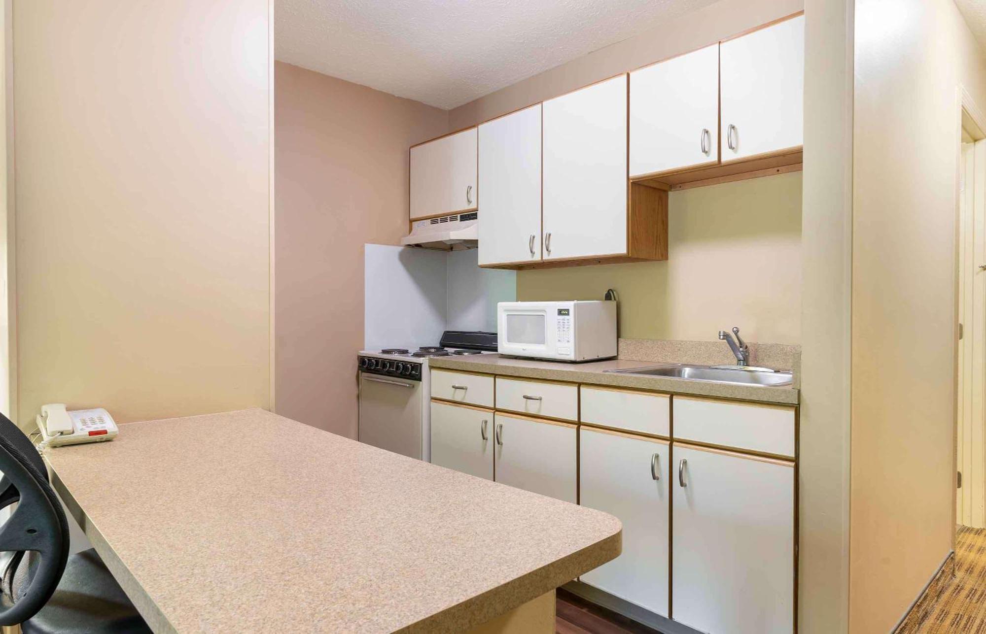 Extended Stay America Select Suites - St Louis - Westport - Craig Road Maryland Heights Esterno foto
