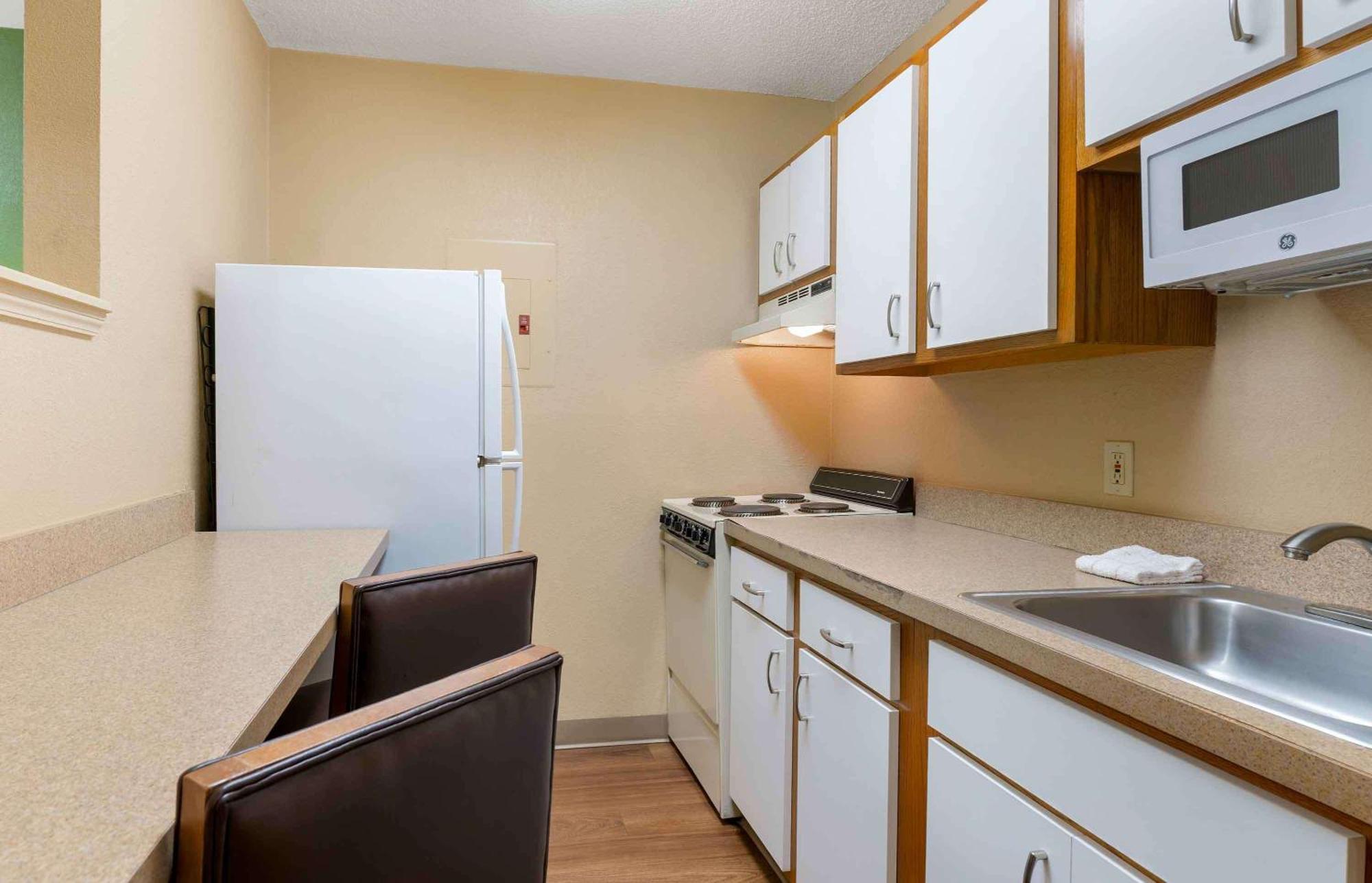 Extended Stay America Select Suites - St Louis - Westport - Craig Road Maryland Heights Esterno foto